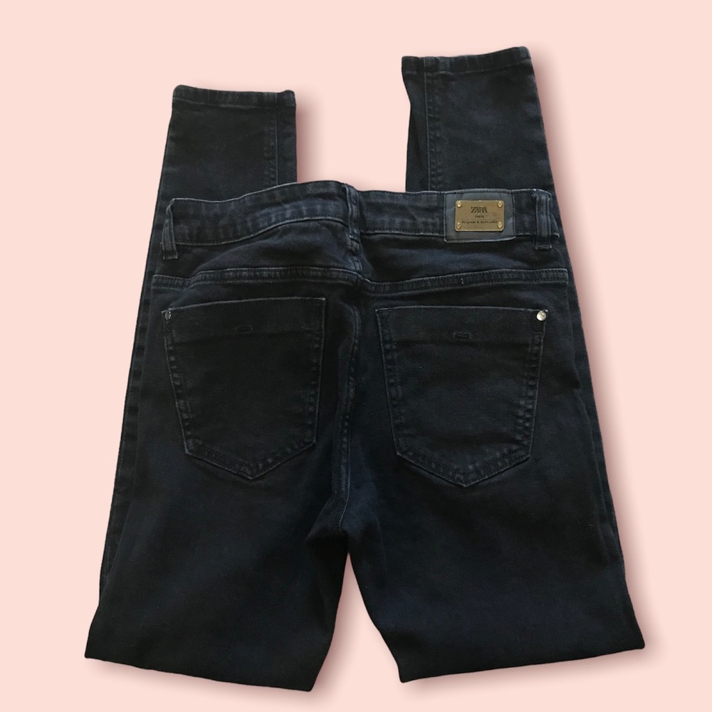 Zara Black Skinny. Size 4. Condition is good, used. - Picture 4 of 6